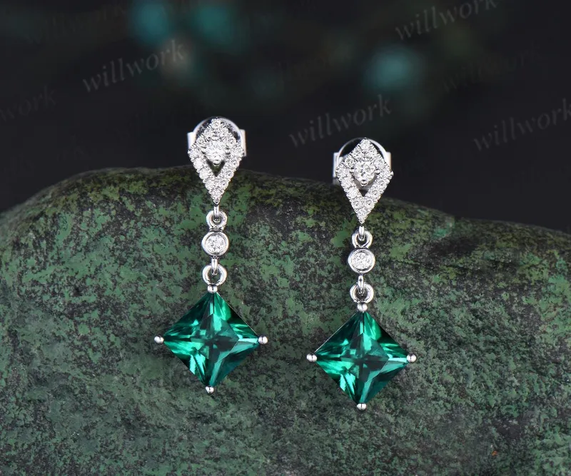 WillWork Jewelry 1ct princess cut green emerald earrings women 14k white gold bezel kite halo diamond drop earrings May birthstone anniversa