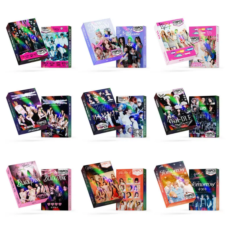 TTAesthetic 124pcs KPOP Holographic Cards showing holographic card collection