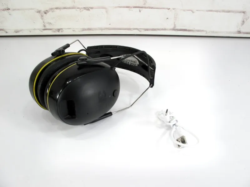 ZeereeZ 3M WorkTunes Connect Hearing Protector Bluetooth Headphones photo