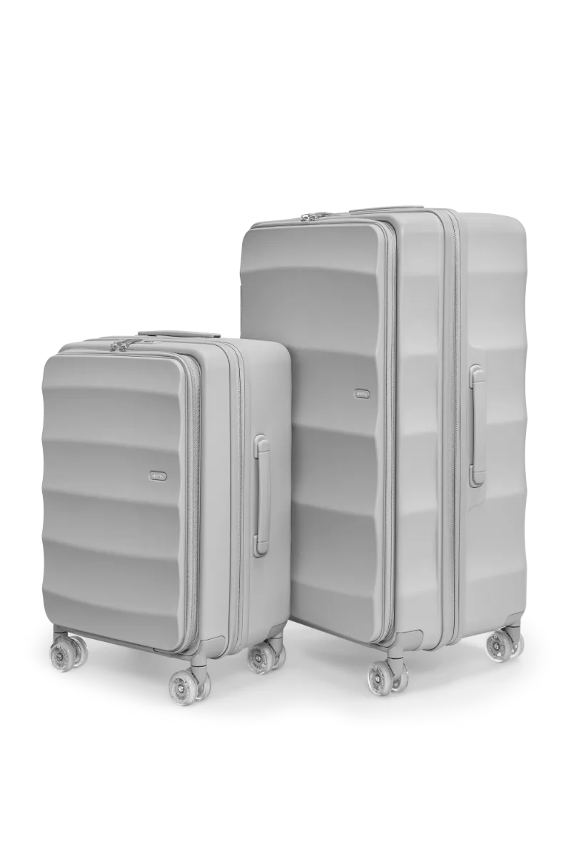 4MYTU Tank Lite Max Suitcases in Light Grey showing two hardshell luggage pieces